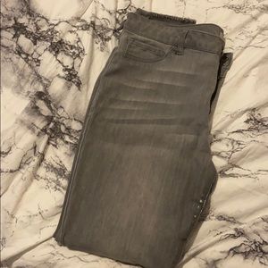 Gray skinny jeans
